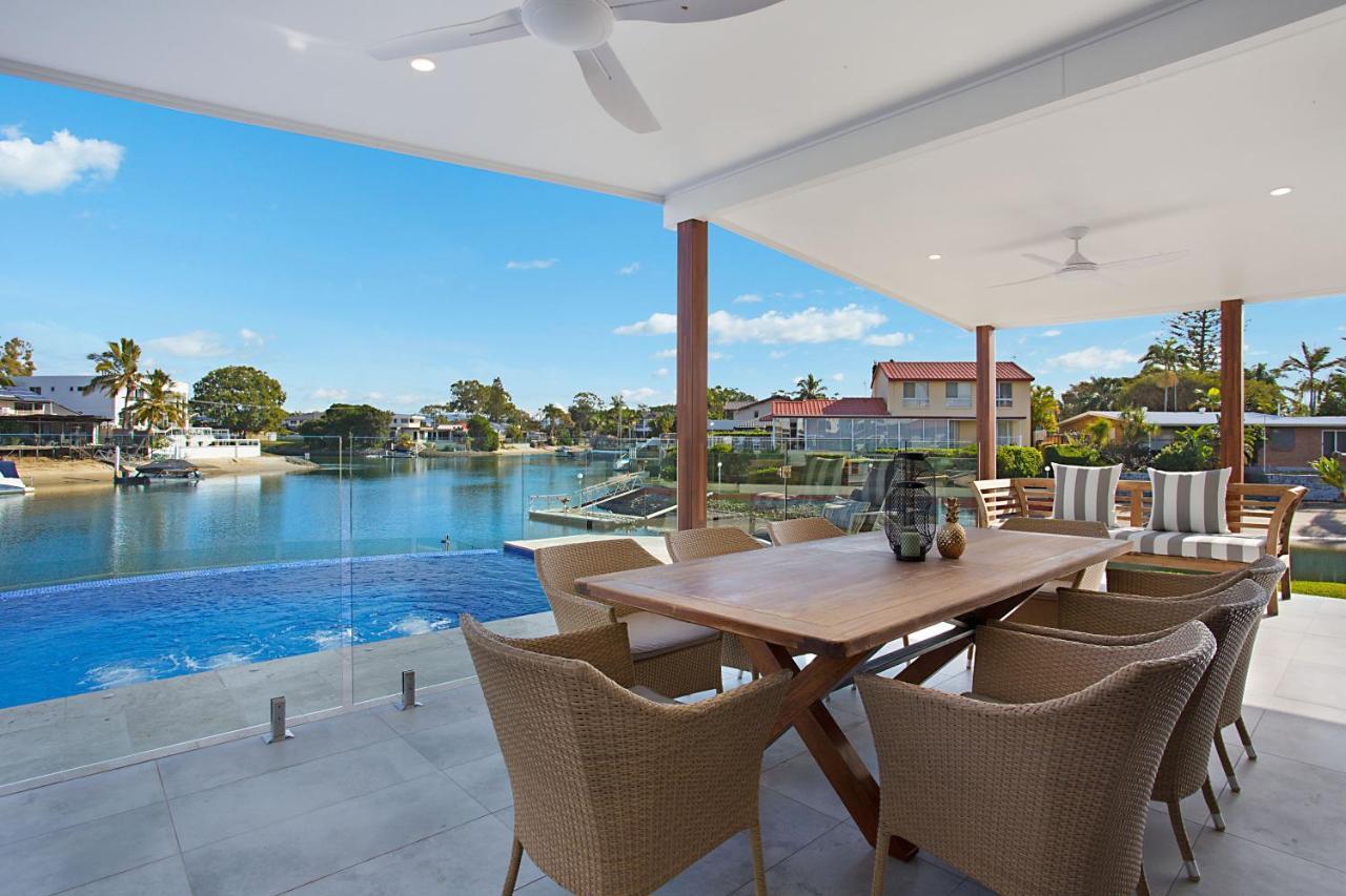 Vila Incredible Value - Perfect For Large Families Gold Coast Exteriér fotografie